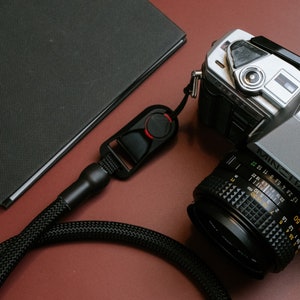 Quick Release Camera Rope, Camera Strap in Black and other colors for Analog and DSLR Camera - Vintage Camera Strap
