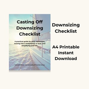Könnte beinhalten: Digitaler Download mit dem Titel "Casting Off Downsizing Checklist" mit einem Segelbootbild. Die Checkliste ist ein Leitfaden für den frühen Ruhestand, den Umzug in ein Wohnmobil oder Boot und die Vereinfachung des Lebens. Enthält den Text "A4 Printable Instant Download".