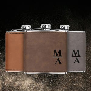 Personalized Monogrammed Leather Flask for Men, Groomsman Proposal, Custom Whiskey Flask, Hip Flask for Whiskey Drinkers, Groomsmen Flask