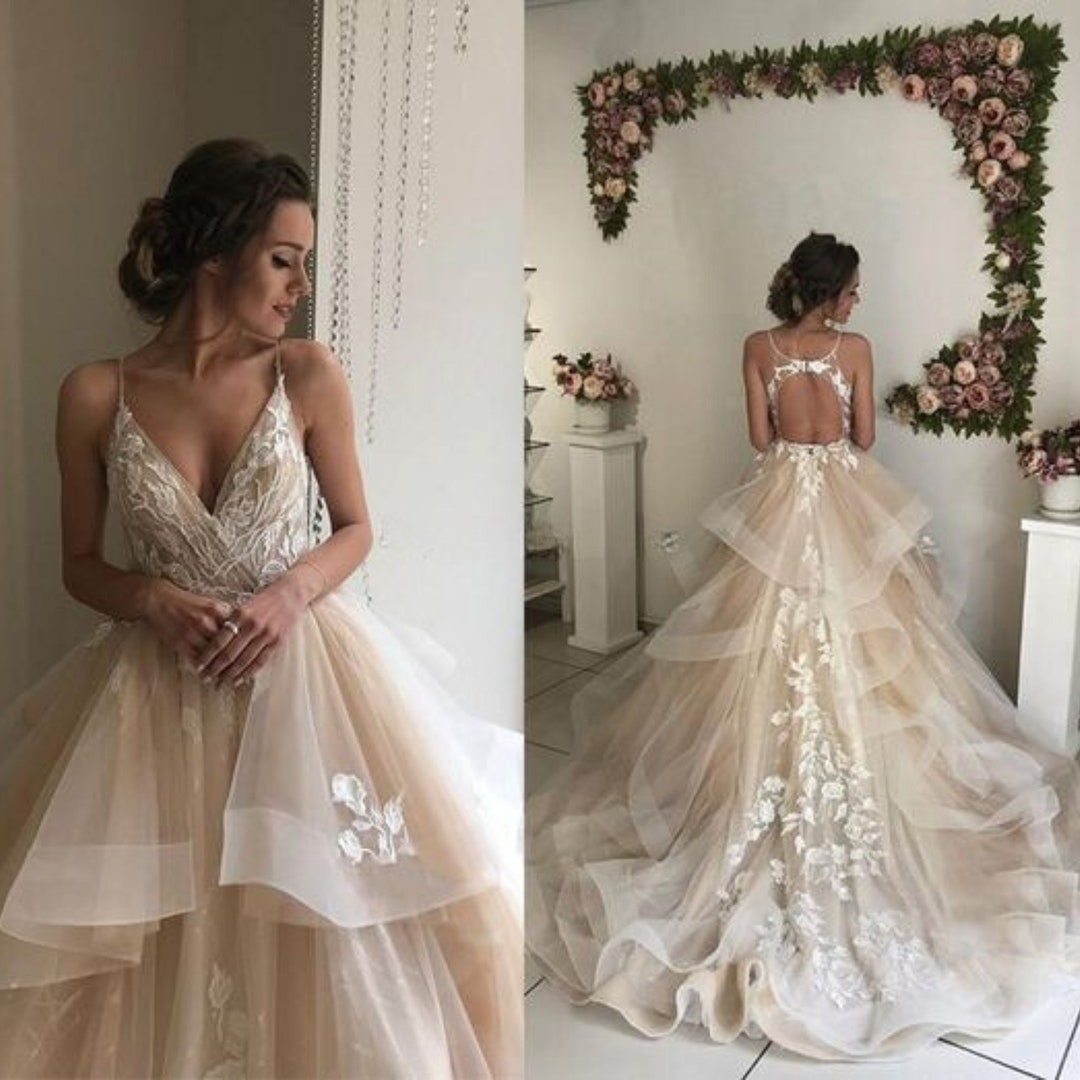 V-Neck Spaghetti Straps Appliques Tulle A-Line Boho Wedding Dress main image 1