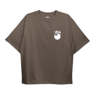 Stussy 8 Ball, Oversize, Streetstyle Retro T-Shirt, Unisex Hochwertiges Shirt für Männer und Frauen Braun