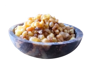 Eritrean Olibanum (Boswellia papyrifera) resin with a spicy woody scent with notes of lemon and myrrh