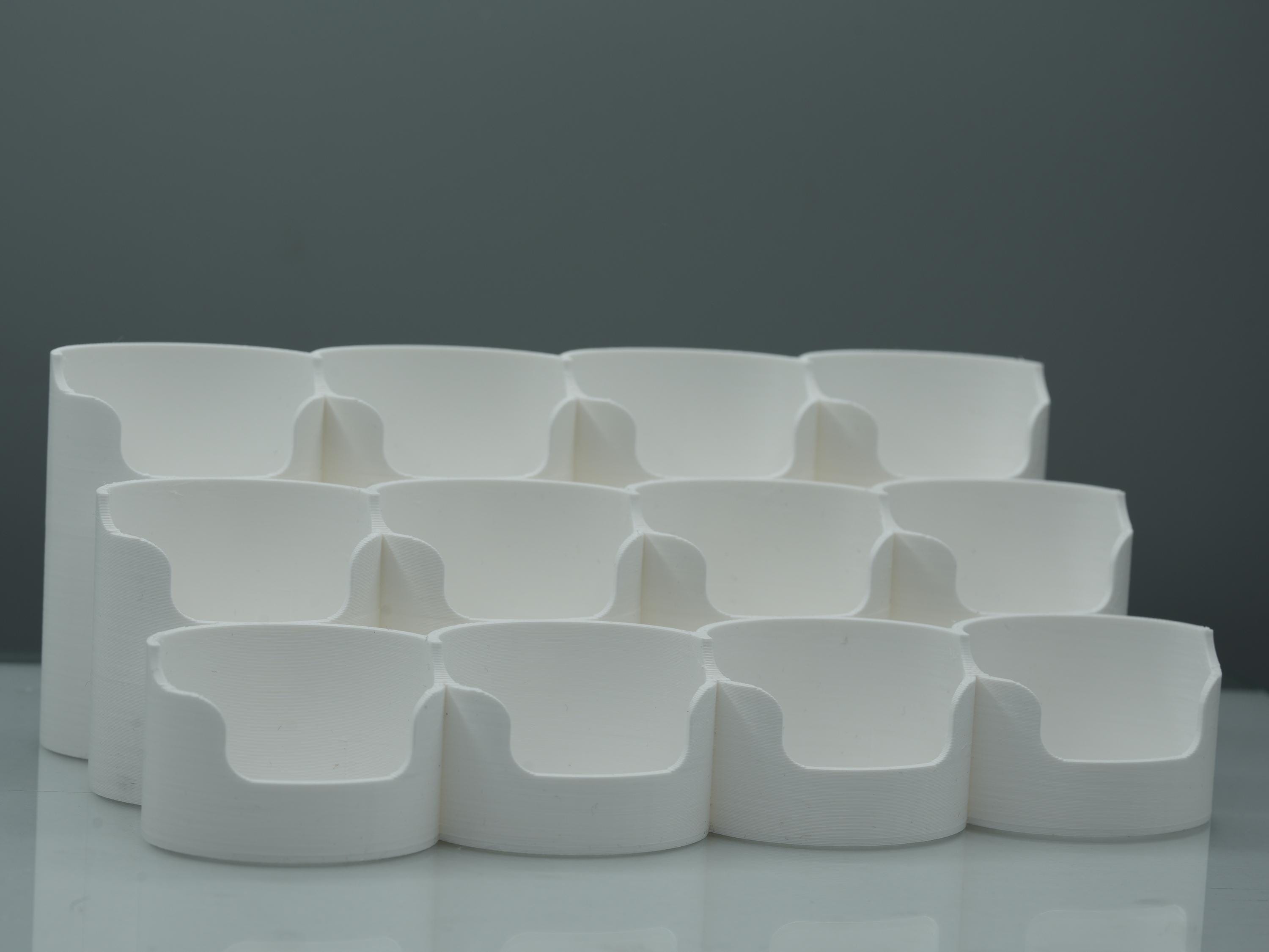 Produktbild von 3D-gedruckter Sirup-Organizer Für 9 MORE Zerup Fläschchen – Minimalistisches Design In Weiß, Platzsparende Küchen-Aufbewahrung