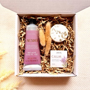 Spa Gift Box for Women Stress Relief Self Care Pamper Gift Relaxation Spa Gift Box for Her Self Care Gift for Friend Girls Night In Spa