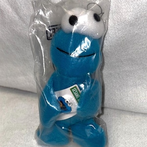 1999 Vintage Kellogg’s Sesame Street Plush Cookie Monster Mini Beans Bean Bag Doll - In Original Package