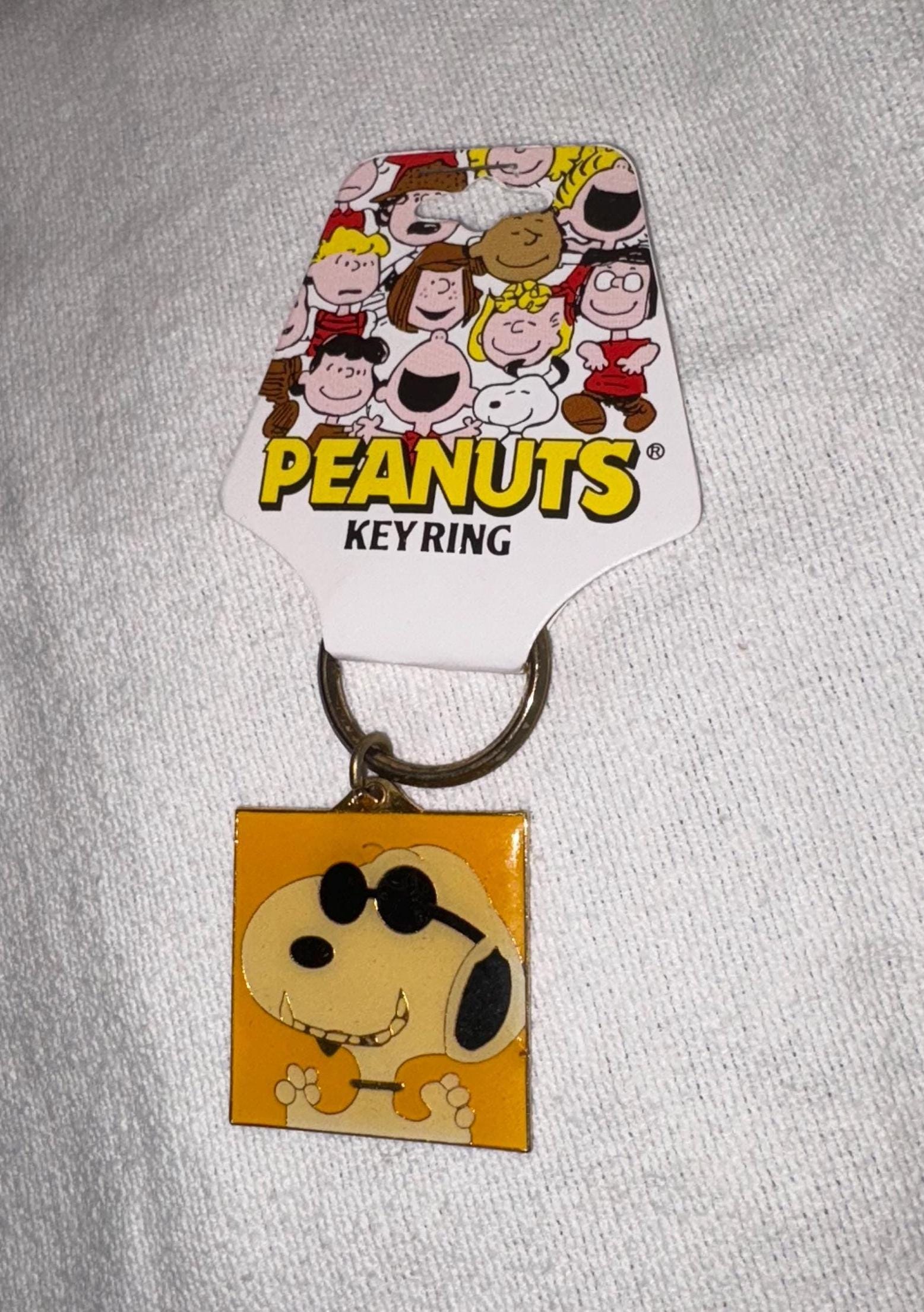 Vintage Peanuts Snoopy Joe Cool Keychain Key Ring - Still on