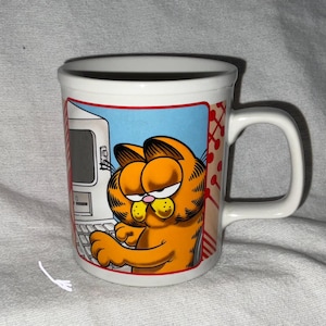 Vintage Garfield the Cat Ceramic Coffee Mug - Garfield at a Computer - Says  Log Off - Etsy
