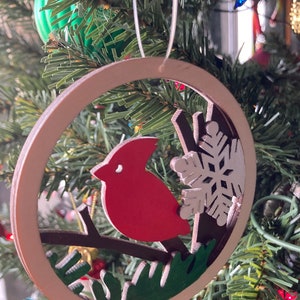 Hand-Painted Wood Robin Ornament, Christmas Ornament, Handmade Ornament, Holiday decorations, Wood decor, wooden.