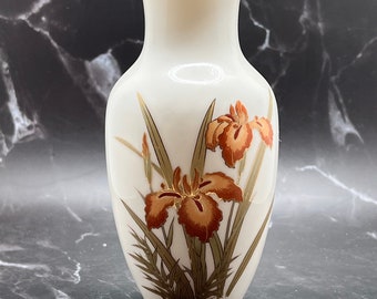 Japanese Vase with Iris design / Fine China / Made in Japan / gold trimmed / flower vase / floral
