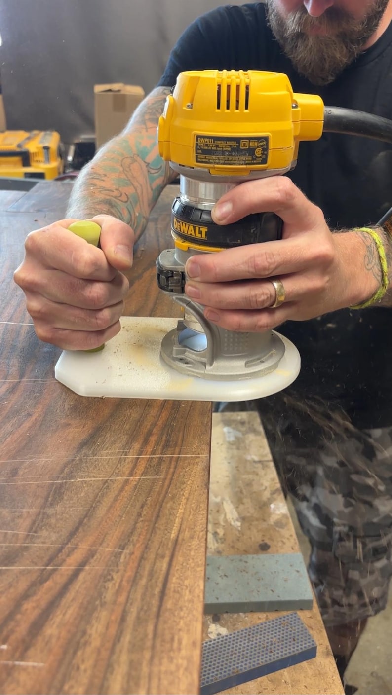Dewalt Router Baseplate 3D Print Model: Guide Bushing Compatible (STL ...