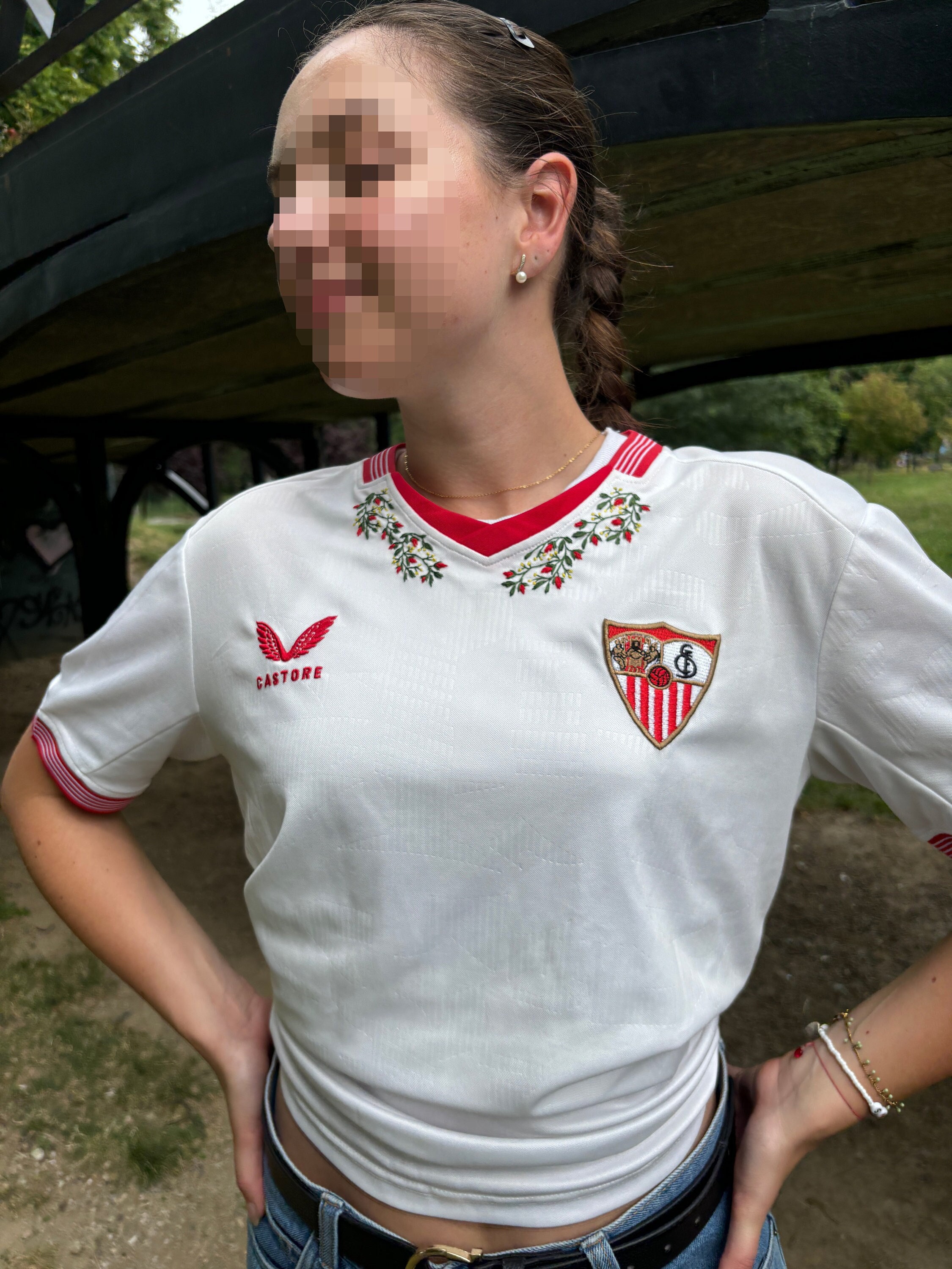 Origineel Spanje handgestikt jersey borduurwerk op maat bloemen / voetbal / eu-pasvorm