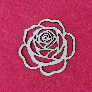 Wooden Rose Shape Unfinished Wooden Flower Laser Cut Wood Shapes Natural Wood Blossom Symbol Blank Leaf Flower Cuts DIY Crafts for Painting