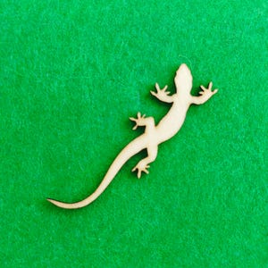 Lizard - Laser Cut Out Unfinished Wood Craft Shape REP56 Lizard - Laser Cut Out Unfinished Wood Craft Shape REP56