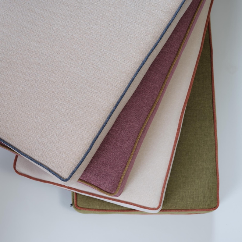 Reading nook cushion with supportive foam bench design