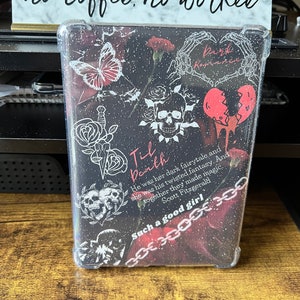Röd & Svart Mörk Romantik - Boox Go Färg 7 Insats