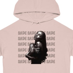 Sade Love Deluxe Album Cover Text Pattern Women&#39;s Cropped Hooded Sweatshirt