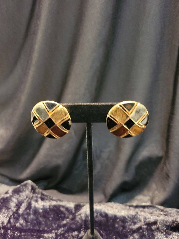 Vintage Gold Tone Basketweave Round Post Pierced … - image 9