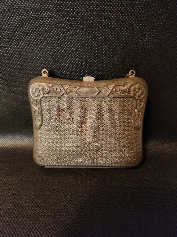 Beautiful vintage signed metal purse from 1913--a… - image 2