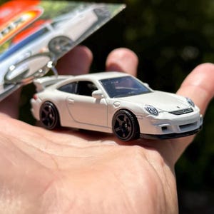 Portachiavi Porsche 911 GT3 RS, portachiavi Porsche GT3RS bianco, portachiavi Porsche 911, ciondolo auto in miniatura