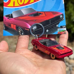 1970 Plymouth Barracuda Keychain, Red 1970 Plymouth Barracuda Keyring, 1970s Vintage Car Maroon Charms, Plymouth Mini Car Charm