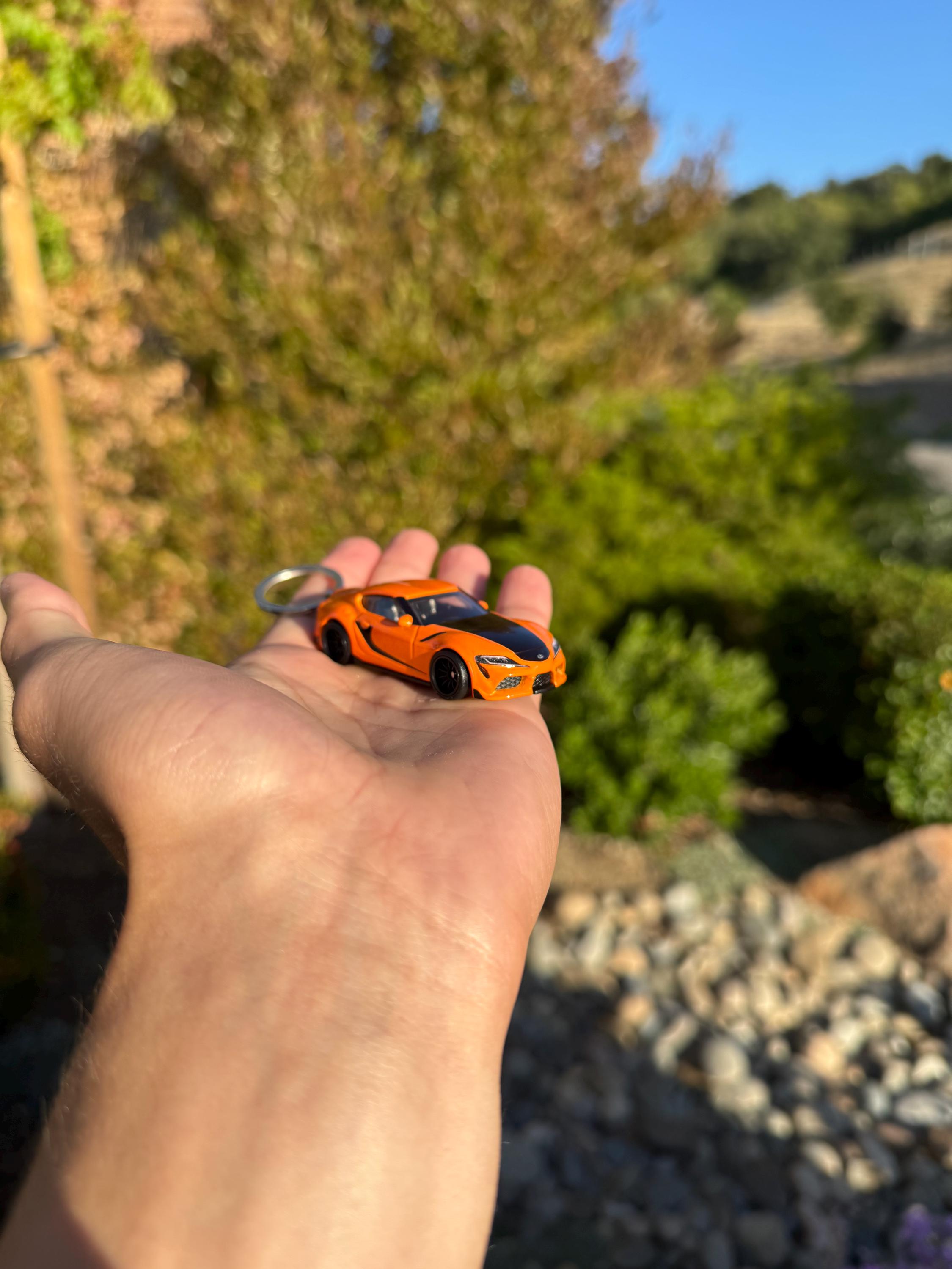 Ｎ*ち様 TOYOTA SUPRA エンブレムキーリングセット Toyota Supra Black Teardrop Authentic Logo Key Chain Fob Ring