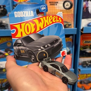 Nissan GT-R R33 Keychain, Godzilla Car Keyring