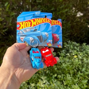 1940s Ford Pickup Truck Keychain, 1940s Ford Vintage Truck Keyring, Old Truck Accessories, Old Red Truck Charms