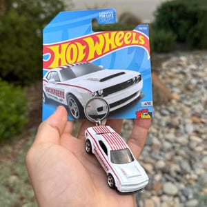 Dodge Challenger Schlüsselanhänger, weißer Herausforderer Schlüsselring