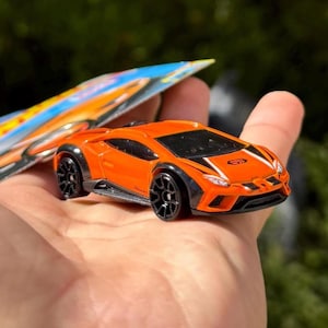 Lamborghini Keychain Gift, Lambo Huracan Sterrato Keyring, Lamborghini Orange Key Chain, Mini Scale Sportscar Charms