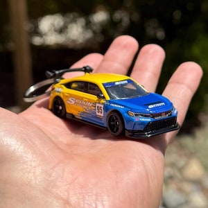 Honda Civic Type R Keychain, Blue 2024 Honda Civic Type-R Keyring, Yellow Honda Civic Accessories, Mini Scale Car Charms