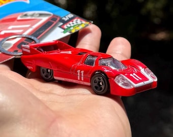 1/64 ポルシェ 917 ピンクピッグ 23# キーチェーン キーリング - Etsy 日本