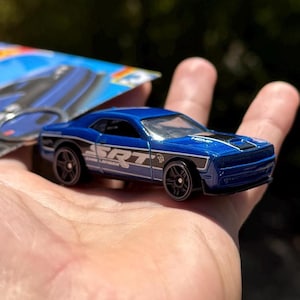 Dodge Challenger Schlüsselanhänger, Blau 2023 &#39;15 Dodge Challenger SRT Schlüsselanhänger, 2015 Dark Navy Challanger Schlüsselanhänger, Mini Car Charms Anhänger