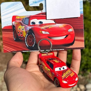 Lighting McQueen Keychain, Pixar Lightning McQueen Cars Keyring , Disney Cars Charms, Cars 3 Lightning McQueen Key Chain