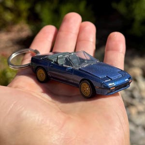 Mazda RX-7 Keychain, 1988 Blue Mazda RX7 Keyring, RX7 Charms, Convertible RX7 Key Chain, FC3S Navy Accessories