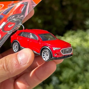 Audi SUV Keychain, Red Audi E Tron Keyring, Audi SUV Charms