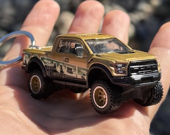 Ford F-150 Raptor Keychain, Gold Truck Keyring