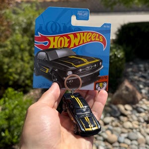 1967 Mustang Keychain, Black Ford Mustang Keyring, Shelby GT500 Accessories, Mini Scale Car Charms