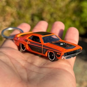 1971 Dodge Challenger Schlüsselanhänger, Orange Challenger Schlüsselanhänger, Vintage alte Dodge Scale Car Charms