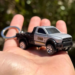 Ram 2500 Keychain, 2016 Ram 2500 Flatbed Keyring, Silver Ram 2500 Truck Charm, Ram 2500 Accessories