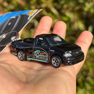Ford F150 Lightning Keychain, Black 1999 Ford Lightning SVT Keyring, 1990s Ford Lightning Charm