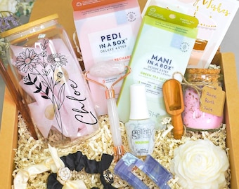 Personalized Birth Flower Glass Cup & Spa Gift Box for Self-Care: Relaxation Set for Mom or Friend