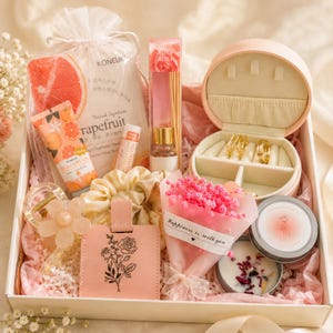 Personalized Birth Flower Glass Cup Birthday Gift Box – Pampering Self Care Set