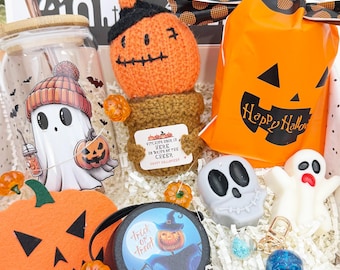 Halloween Boo Gift Box for Friend,Witchy Halloween Gift Basket, Cozy Fall Self-Care Package,Ghost Tumbler with Handmade Crochet Pumpkin