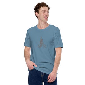 MTB bigfoot; sasquatch on a nomad; mountain biking yeti, mtb t-shirt, biking tee