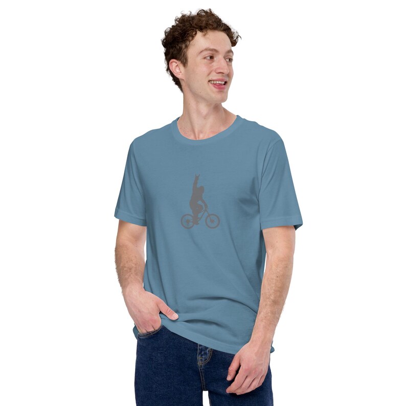 MTB bigfoot; sasquatch on a nomad; mountain biking yeti, mtb t-shirt, biking tee