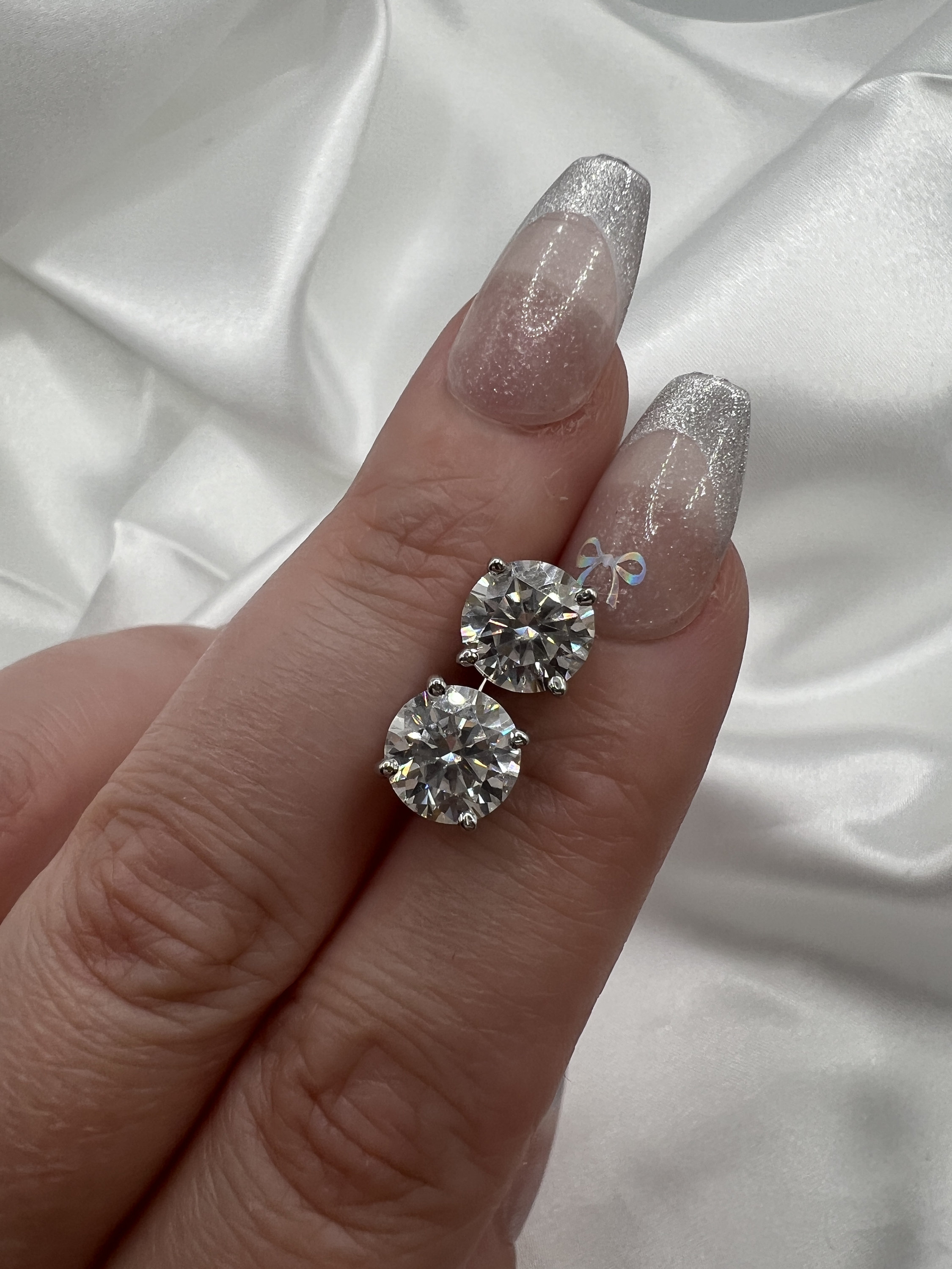 5ct each / 10ct total weight round moissanite earrings