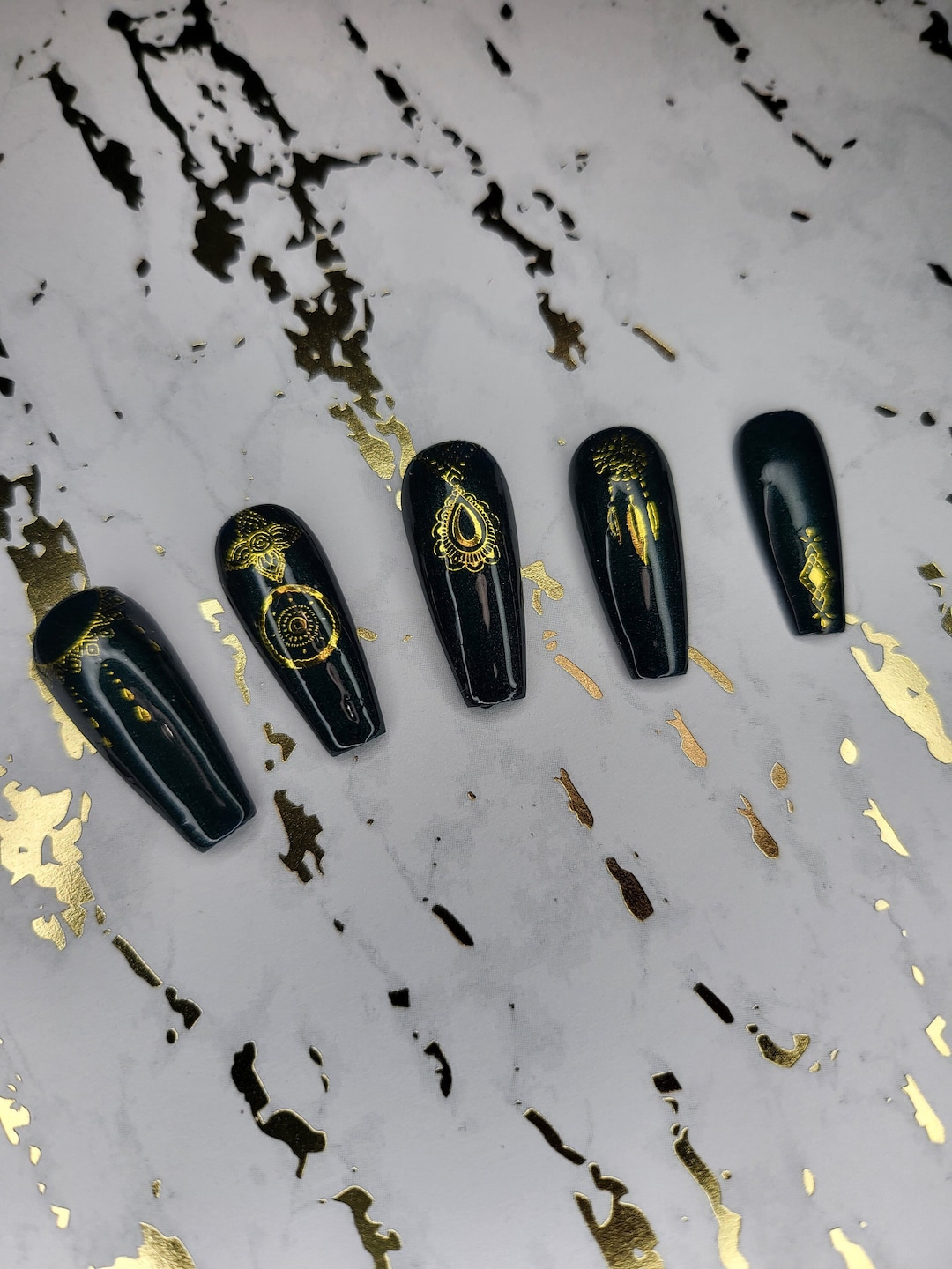 Tribal Green Nails 2025 Trend