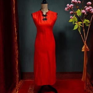 Vintage 1950s Red Cheongsam Dress-Handmade-Silk-Small-Side Slit-Asian