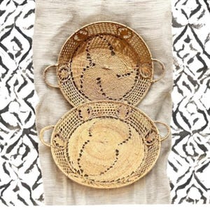 Handgeweven manden-rond-palmgras-taart-set van 2-boho rieten-fruit-snuisterij