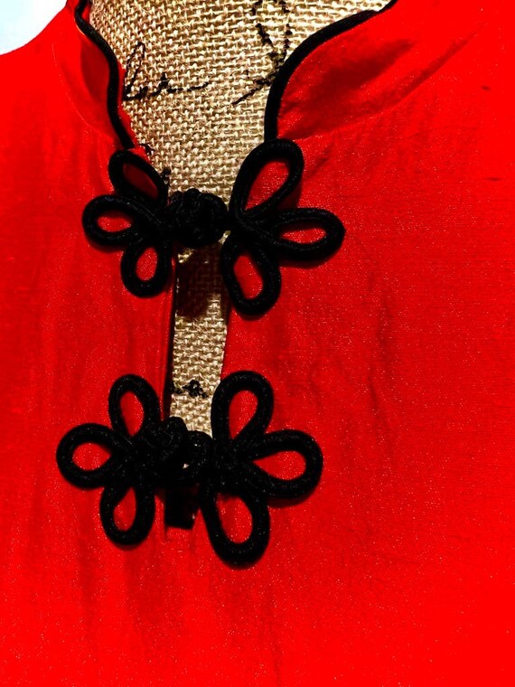 Asian Vintage Handmade 1950's Red & Black Cheongs… - image 4